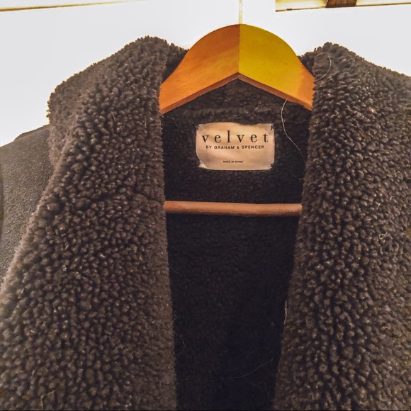 Black shearling vest - Velvet by Graham & Spencer - Picture 3 of 4